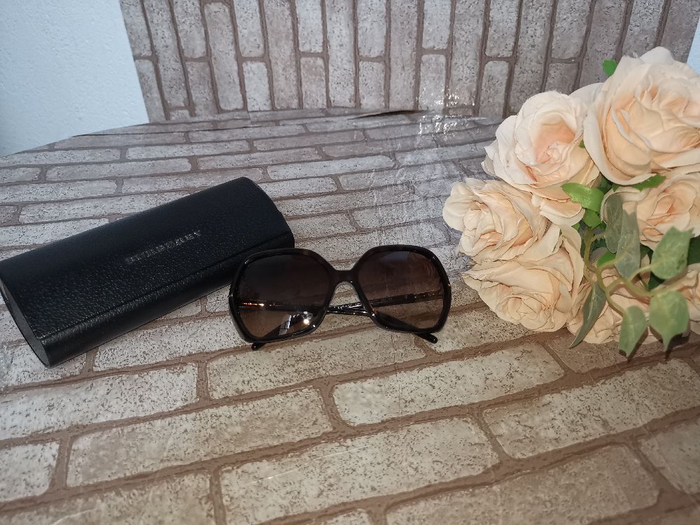 Lunette de la marque burberry