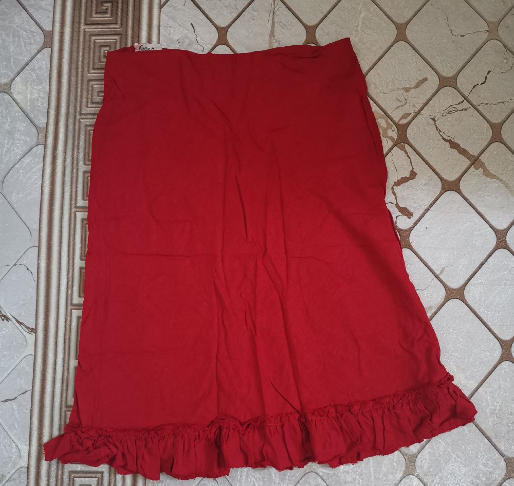 Jupe rouge 50% lin pièce élégante raffinné 