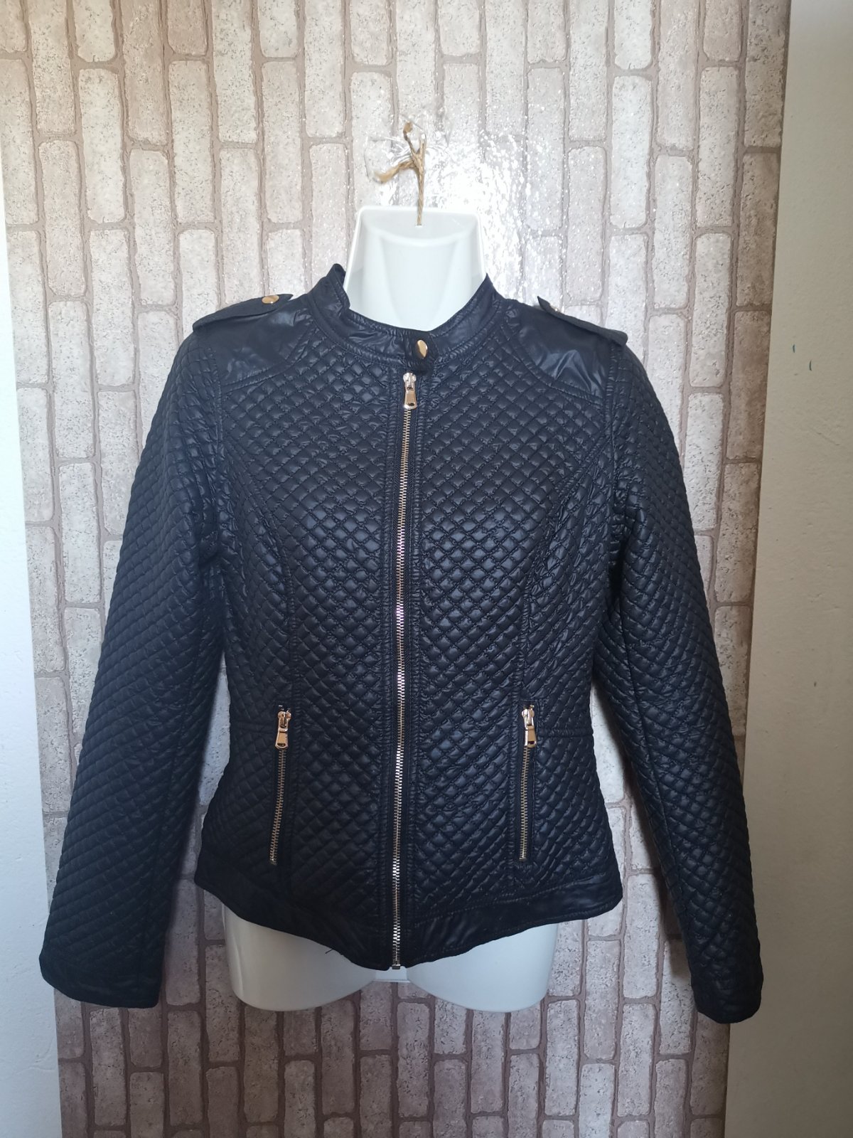 Veste taille 36 très bonne qualité 