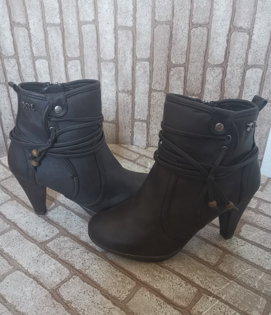 Bottines marron de la marque XTI Pointure 38