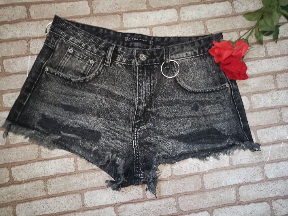 short Zara taille 38