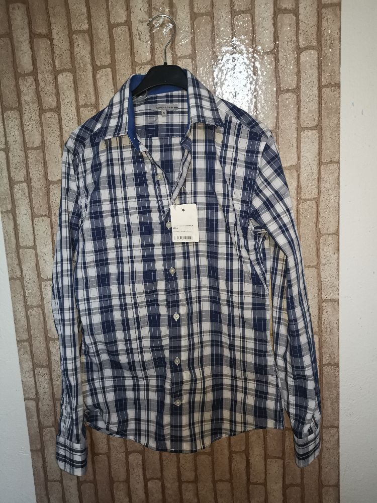 Chemise neuve avec étiquette taille S