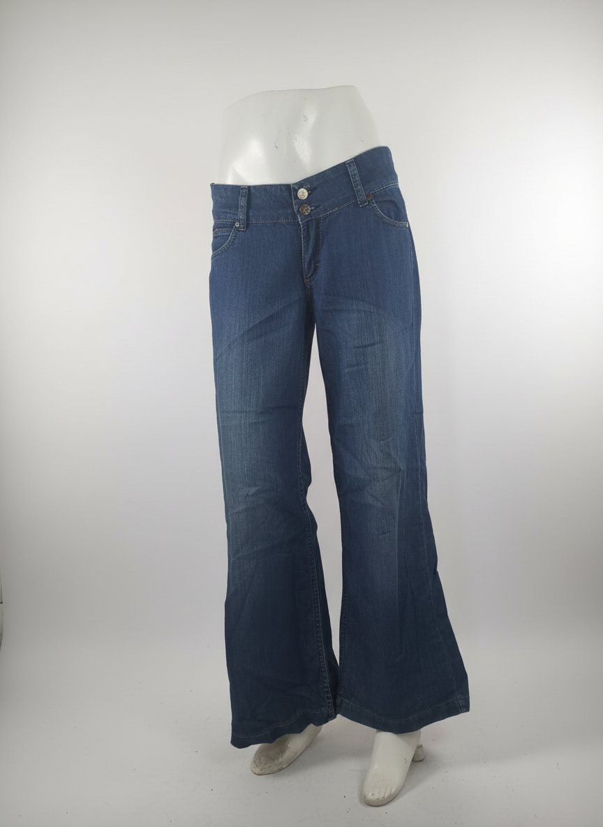 Pantalon djean taille 40 à petit prix 