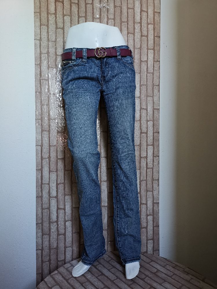pantalon djean très bonne qualité taille 38