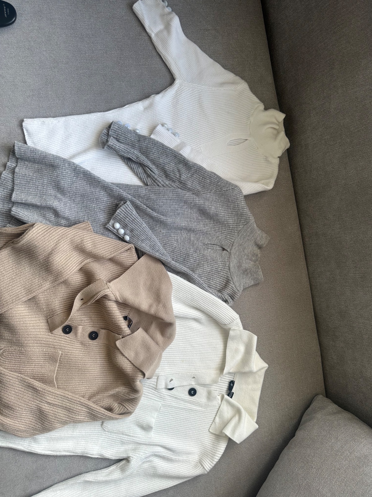Lot 4 pull 3/4 100%100 cotton 
