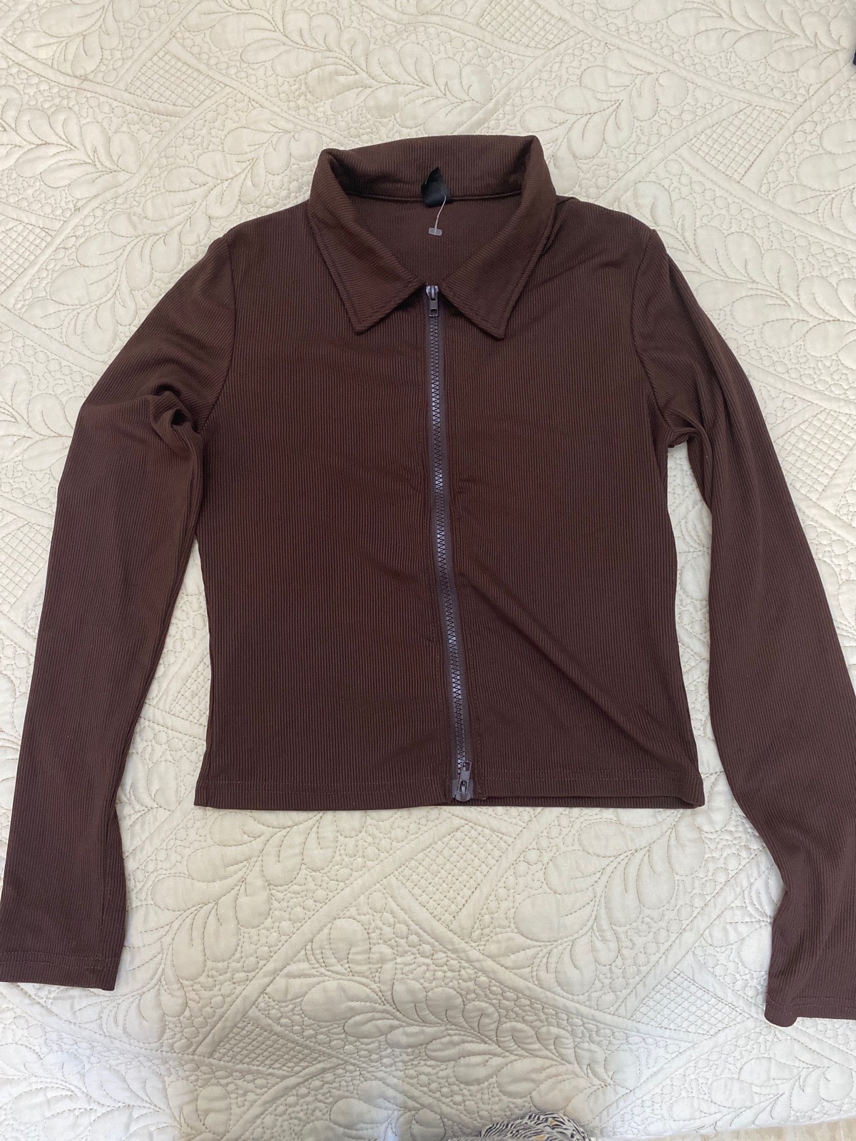 Tres beau pull jilet tendance neuf