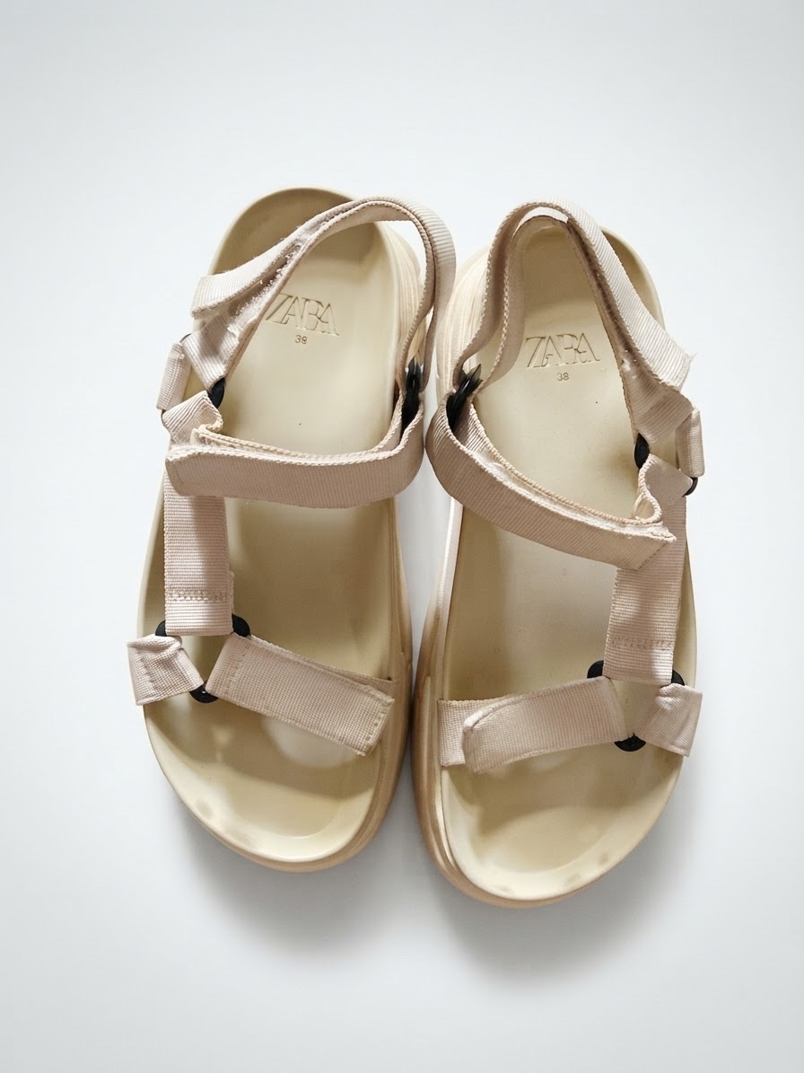 Sandales compensees de la marque zara