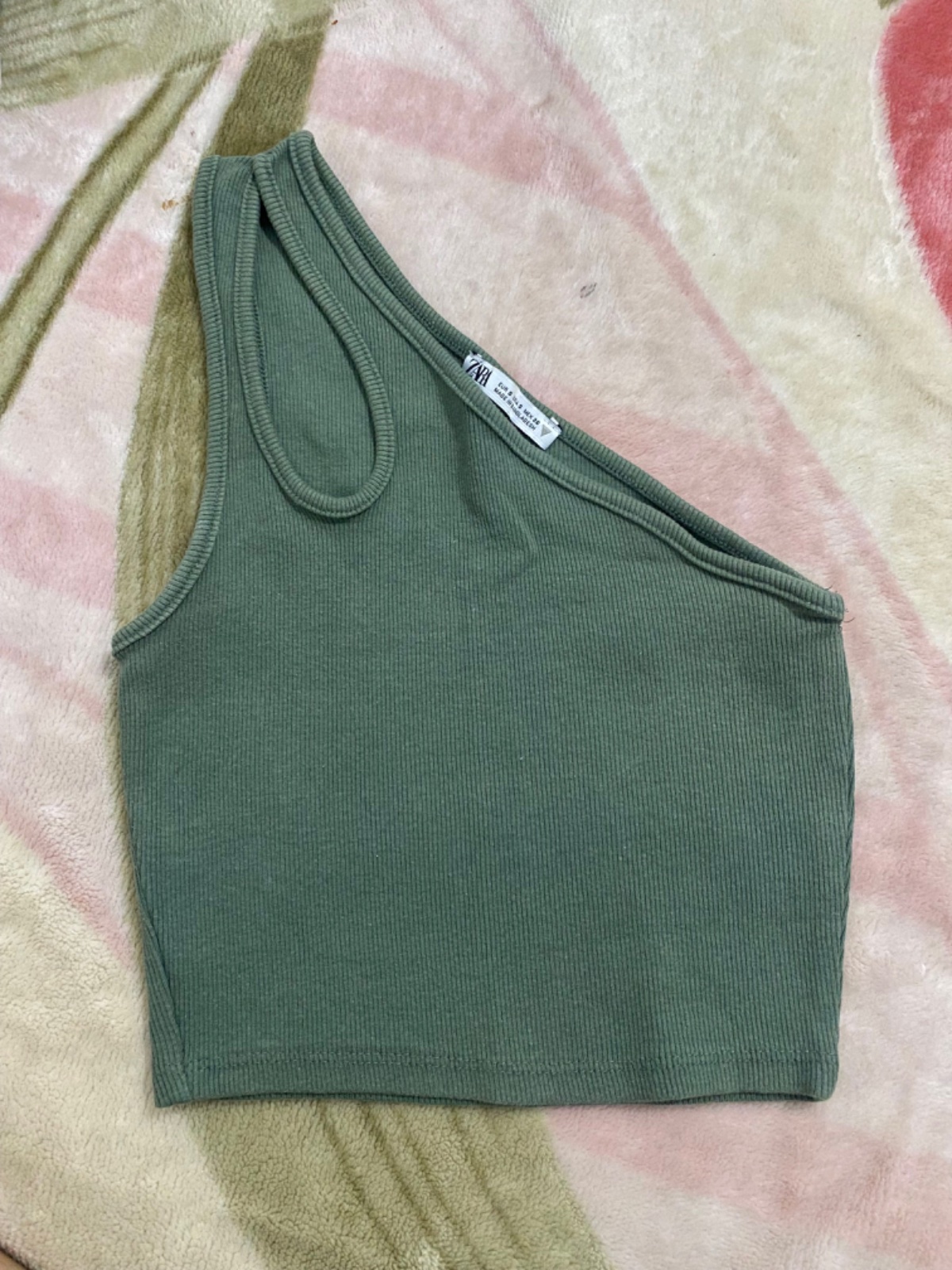 Top zara taille s asymetrique