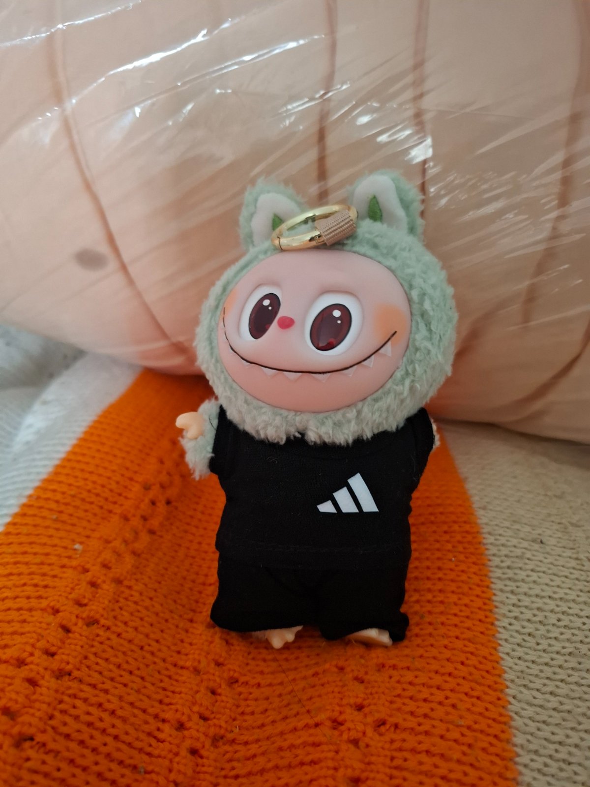 Labubu adidas 