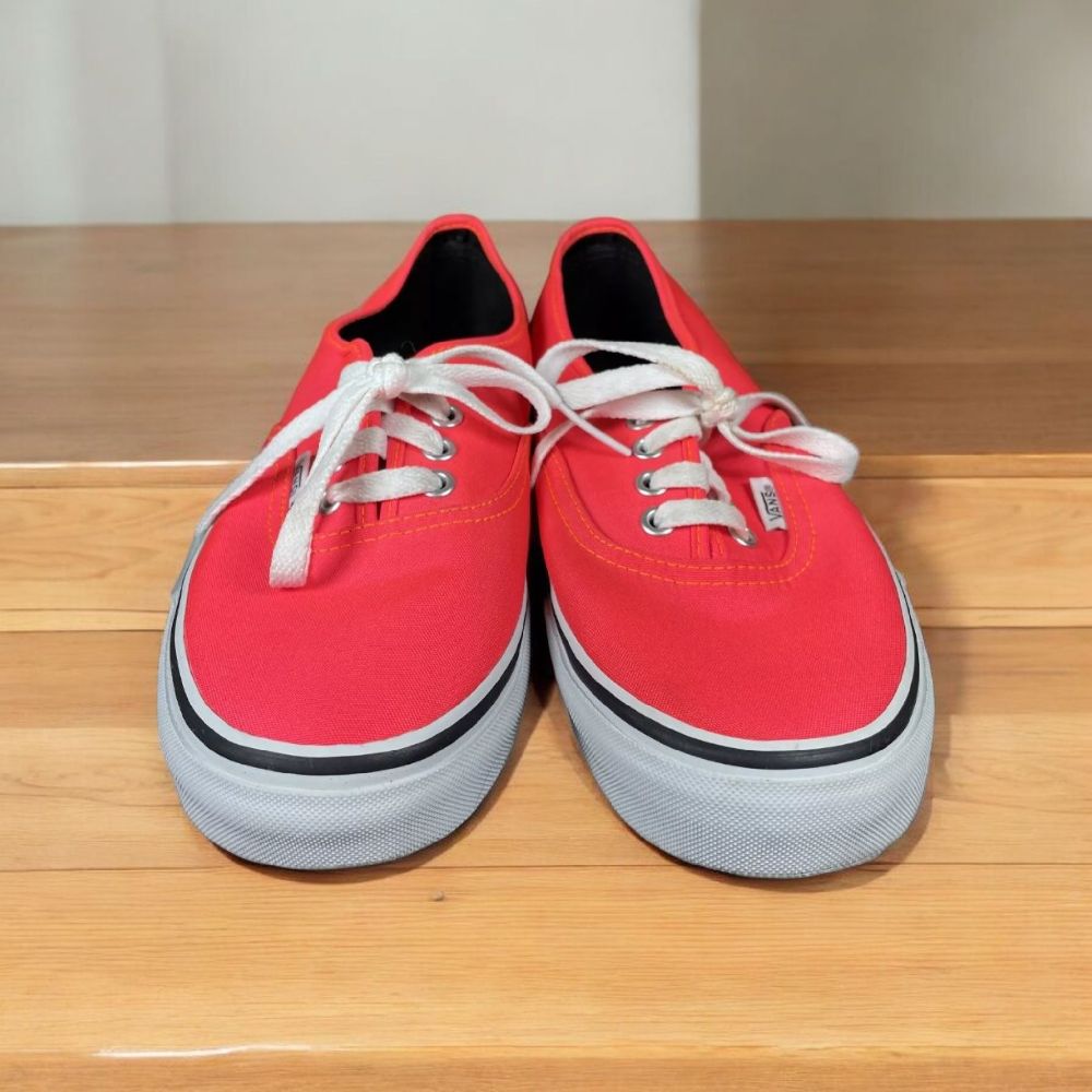Baskets Vans Rouge. En excellente état comme neuves.