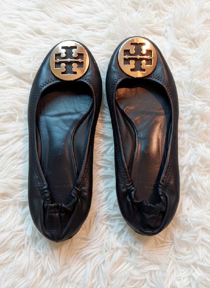 Ballerines Tony Burch en cuir souple. 