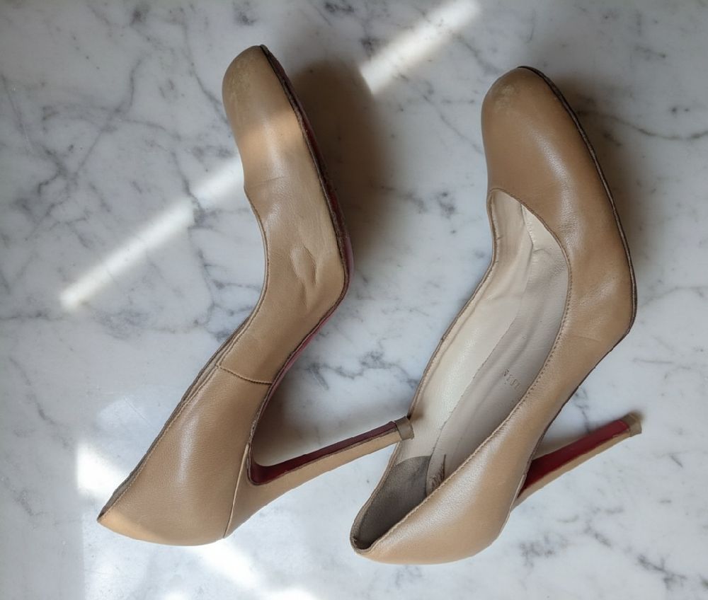 Talons Louboutain authentiques Camel. 