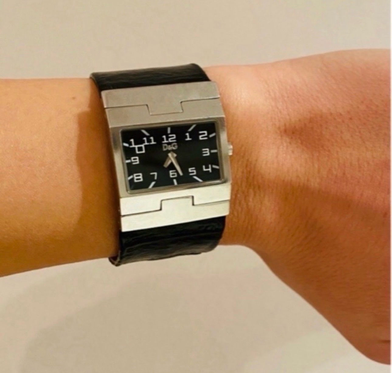 Montre D&G authentique 