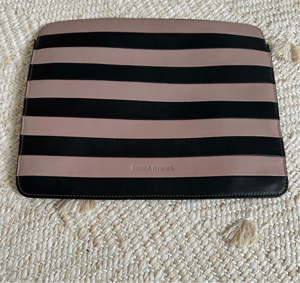 Pochette Sonia Rykiel jamais portée
