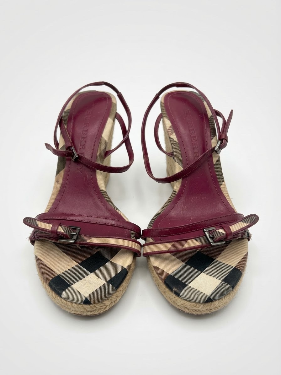 Sandales Burberry en très bon état