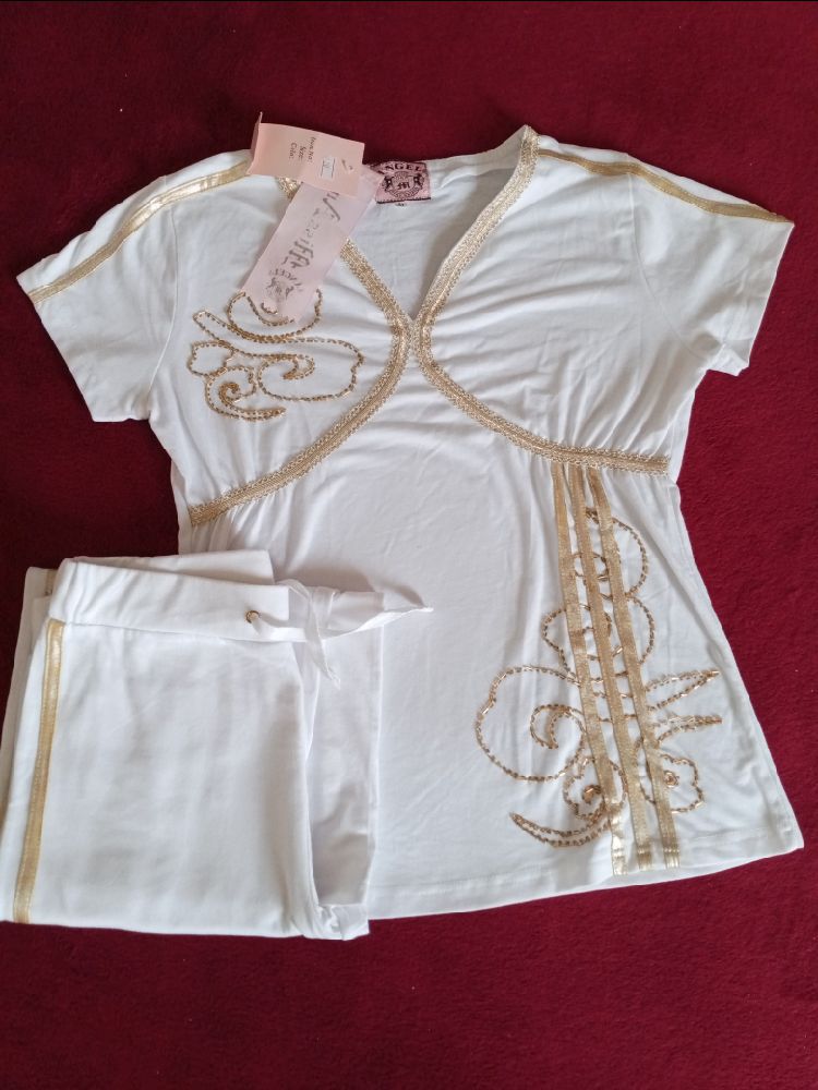 Tenue femme coton neuve avec étiquette 