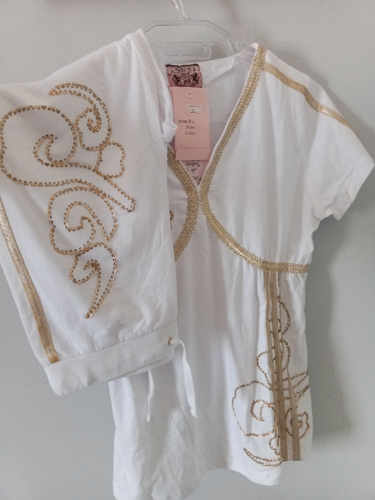 Tenue neuve avec étiquette 