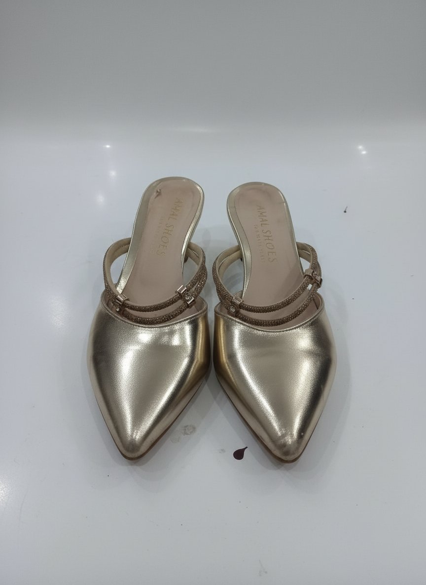Escarpin doré pointure 40