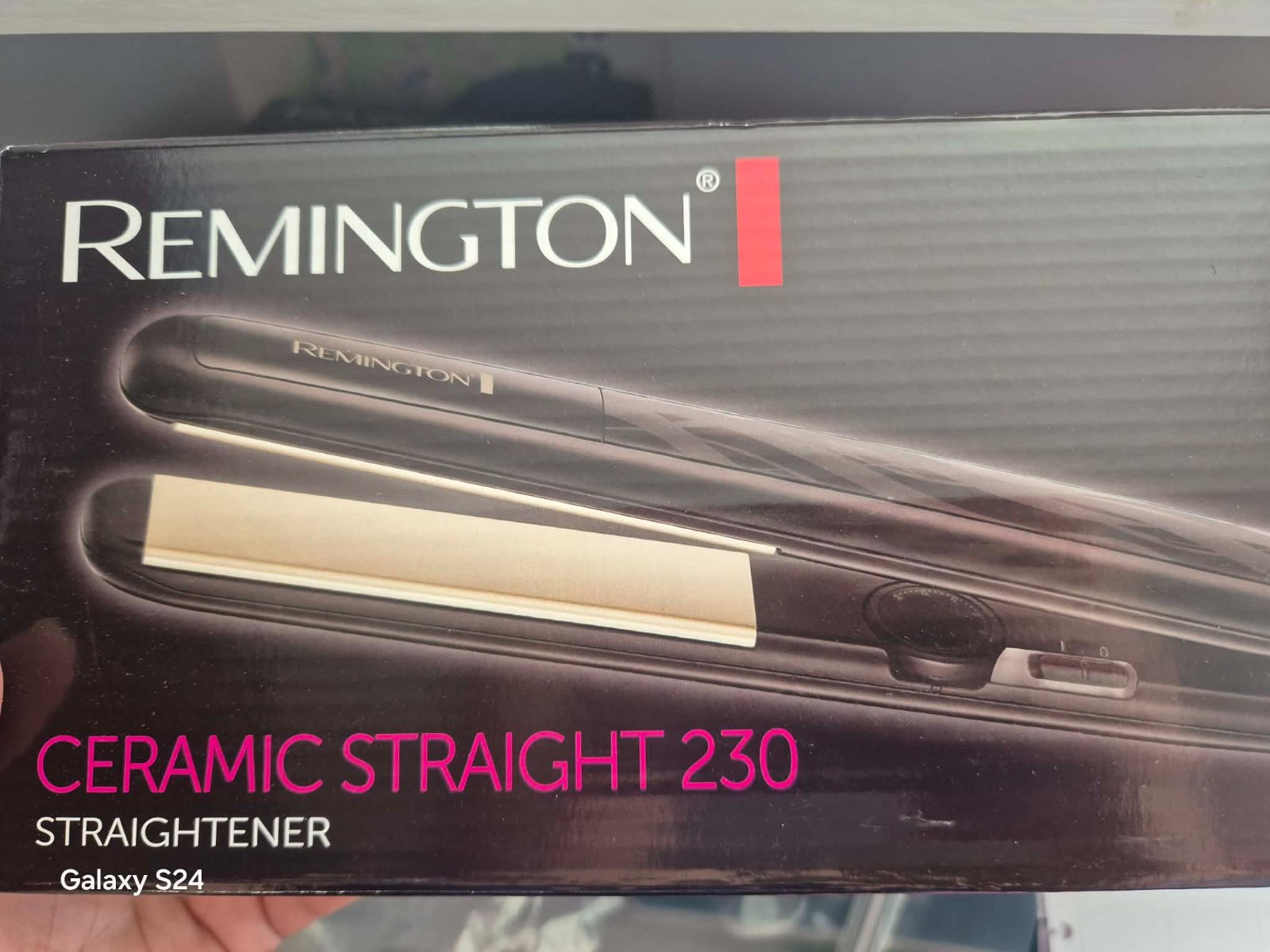Plaque Remington céramique Straight 230
