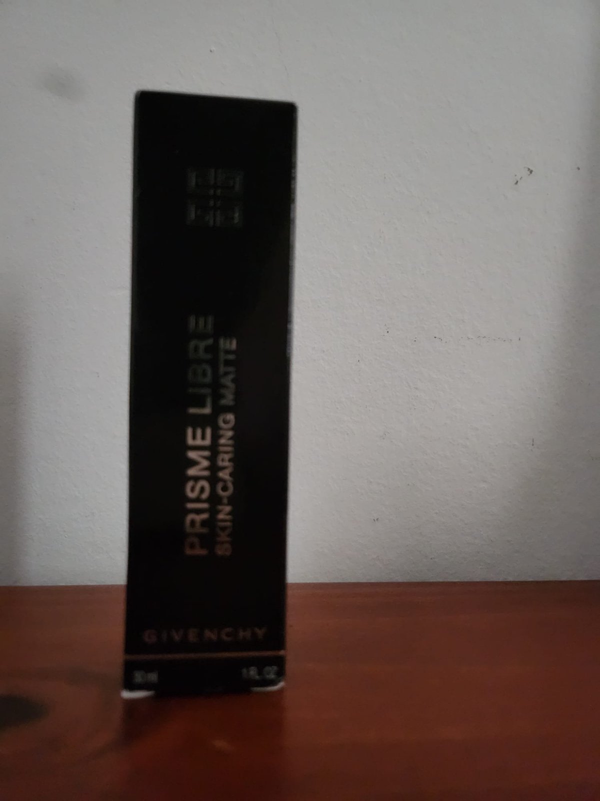 Givenchy 3-W245