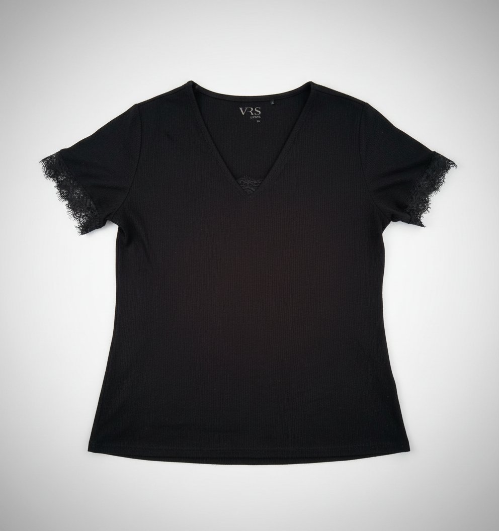Pull avec dentelle