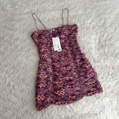 Petite robe zara avec étiquette 