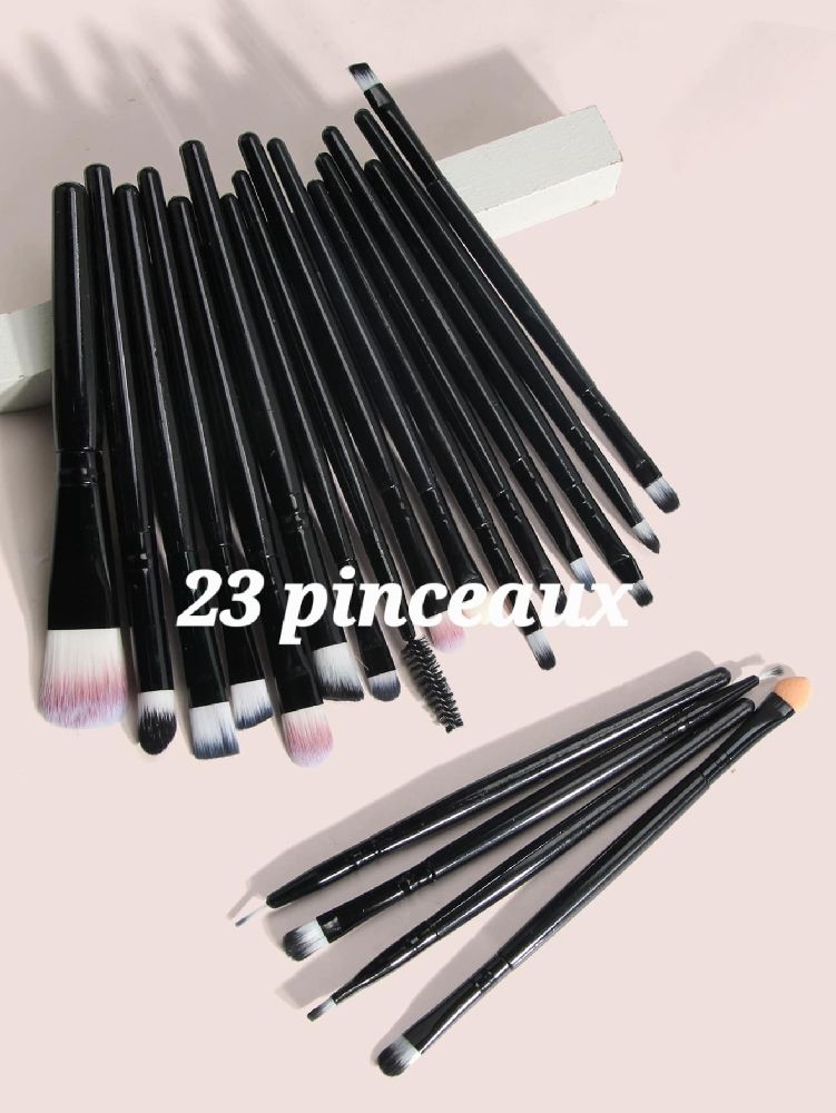 23 pinceaux
