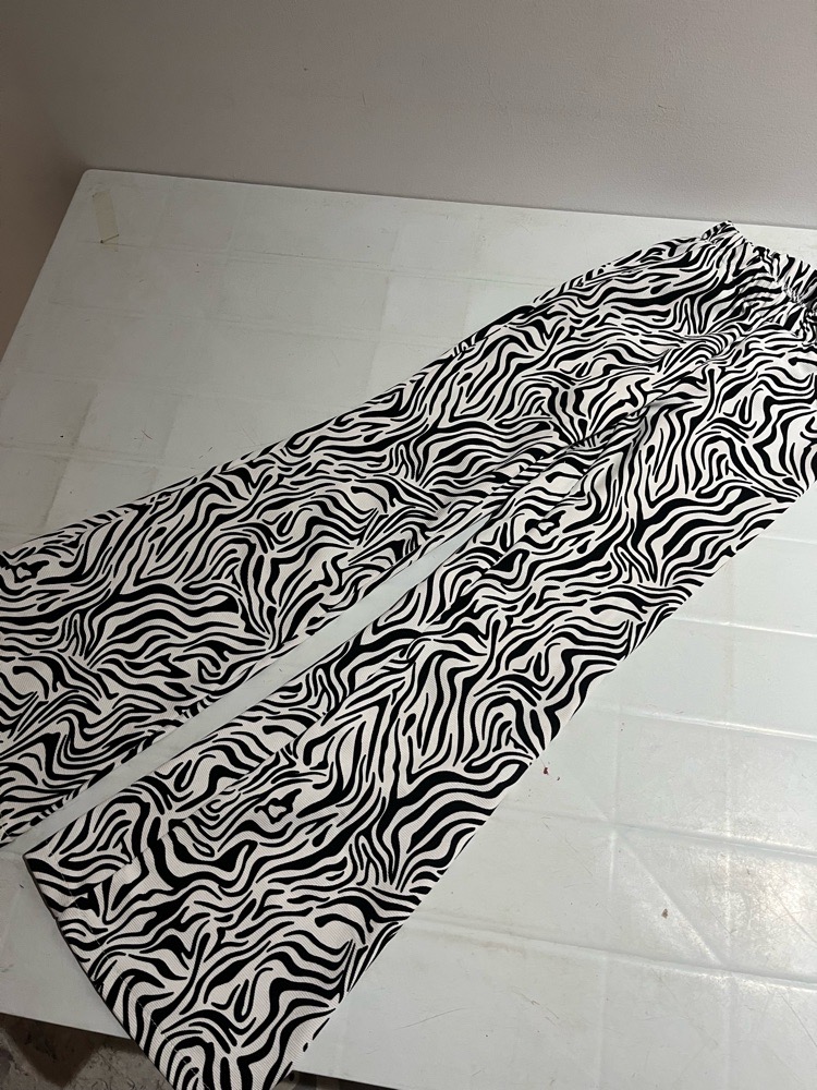 Pantalon et jupe