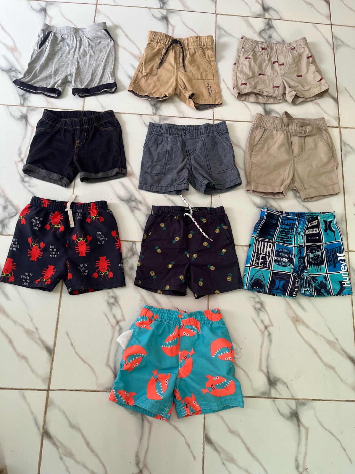 Lot de 10 shorts 12/18 mois 