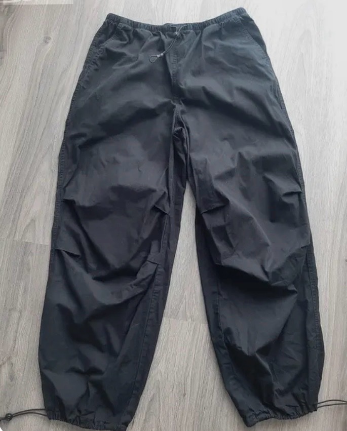 Pantalon parachute noir h&m divided 