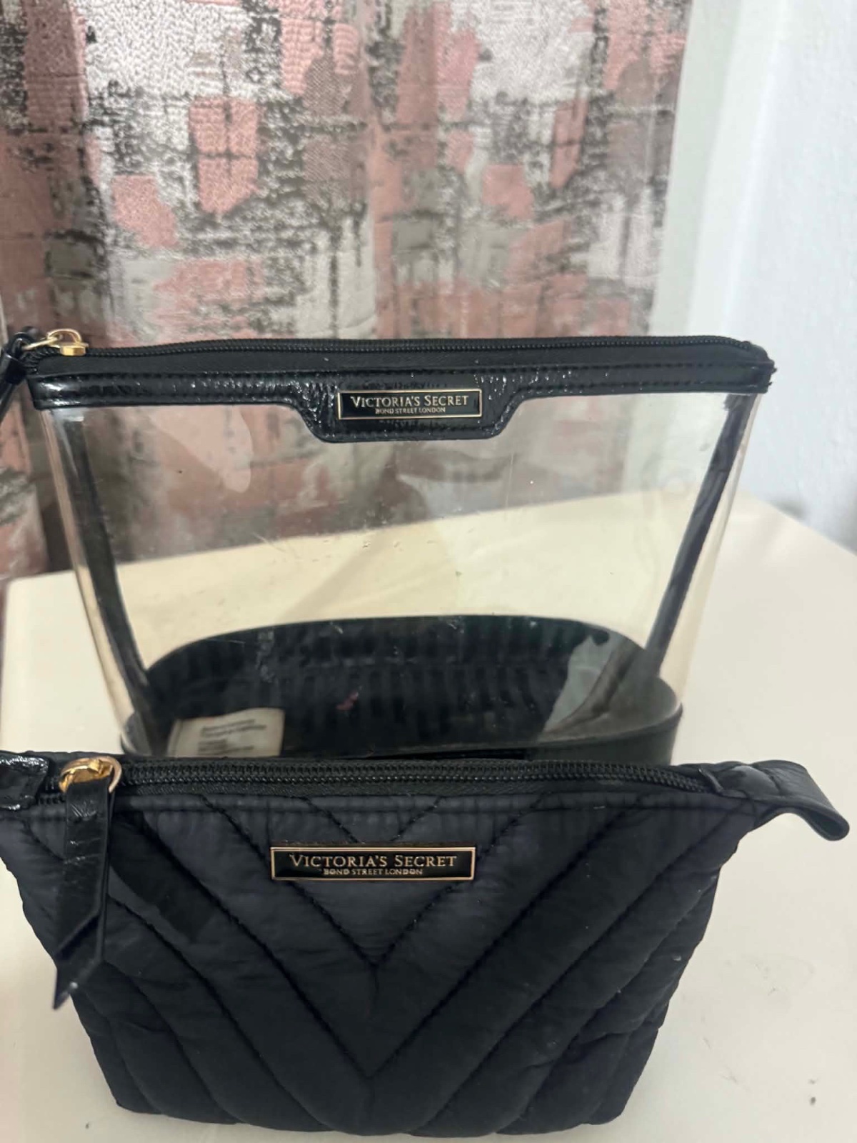 2 trousseaux victoria secret