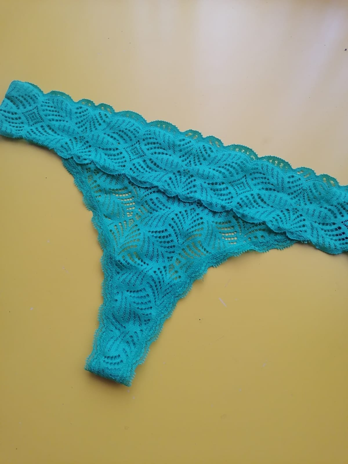 String femme green 