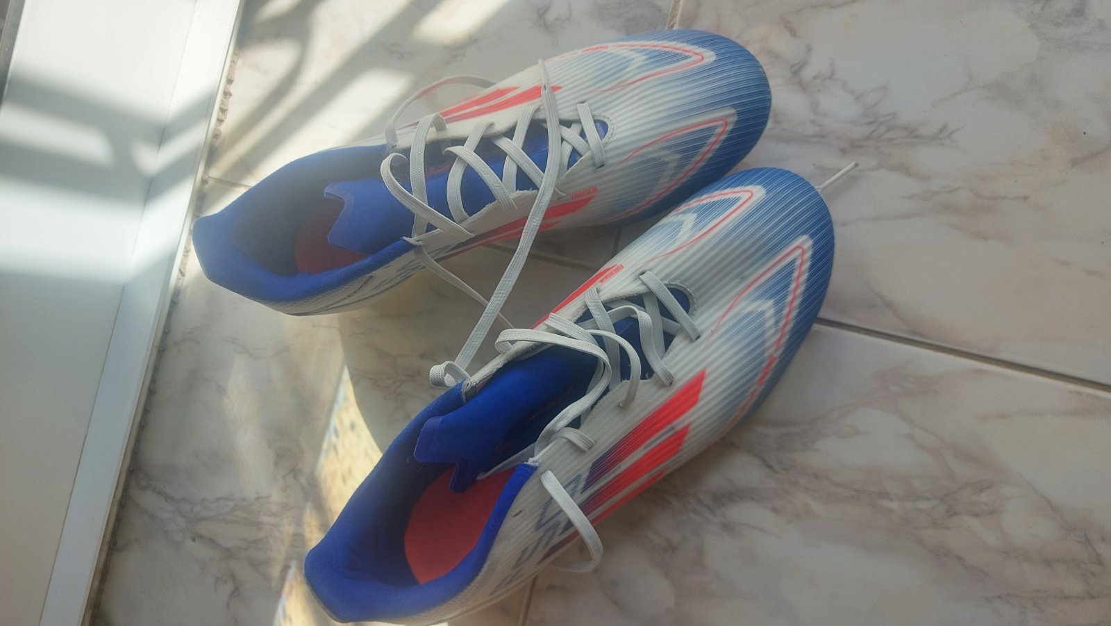 Crampon adidas F50