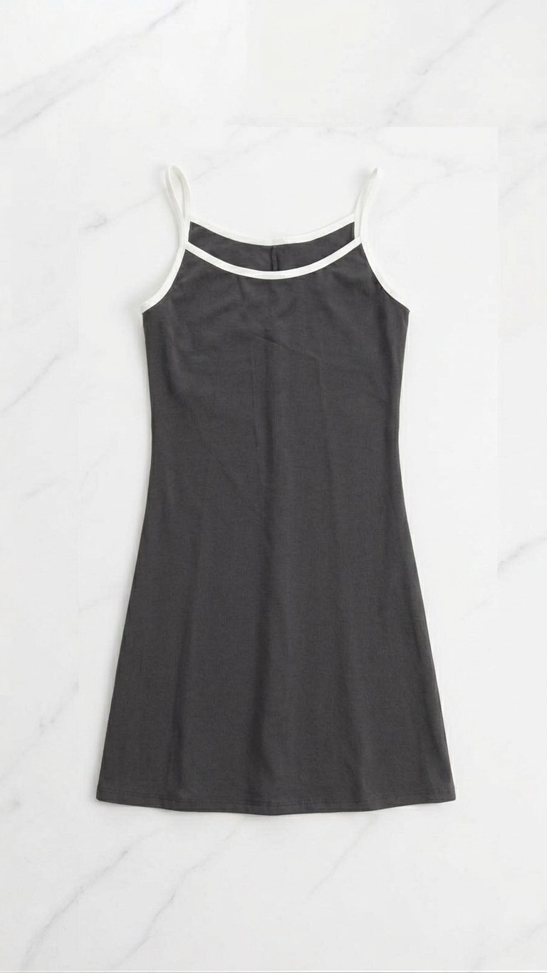 Robe courte style sport-chic