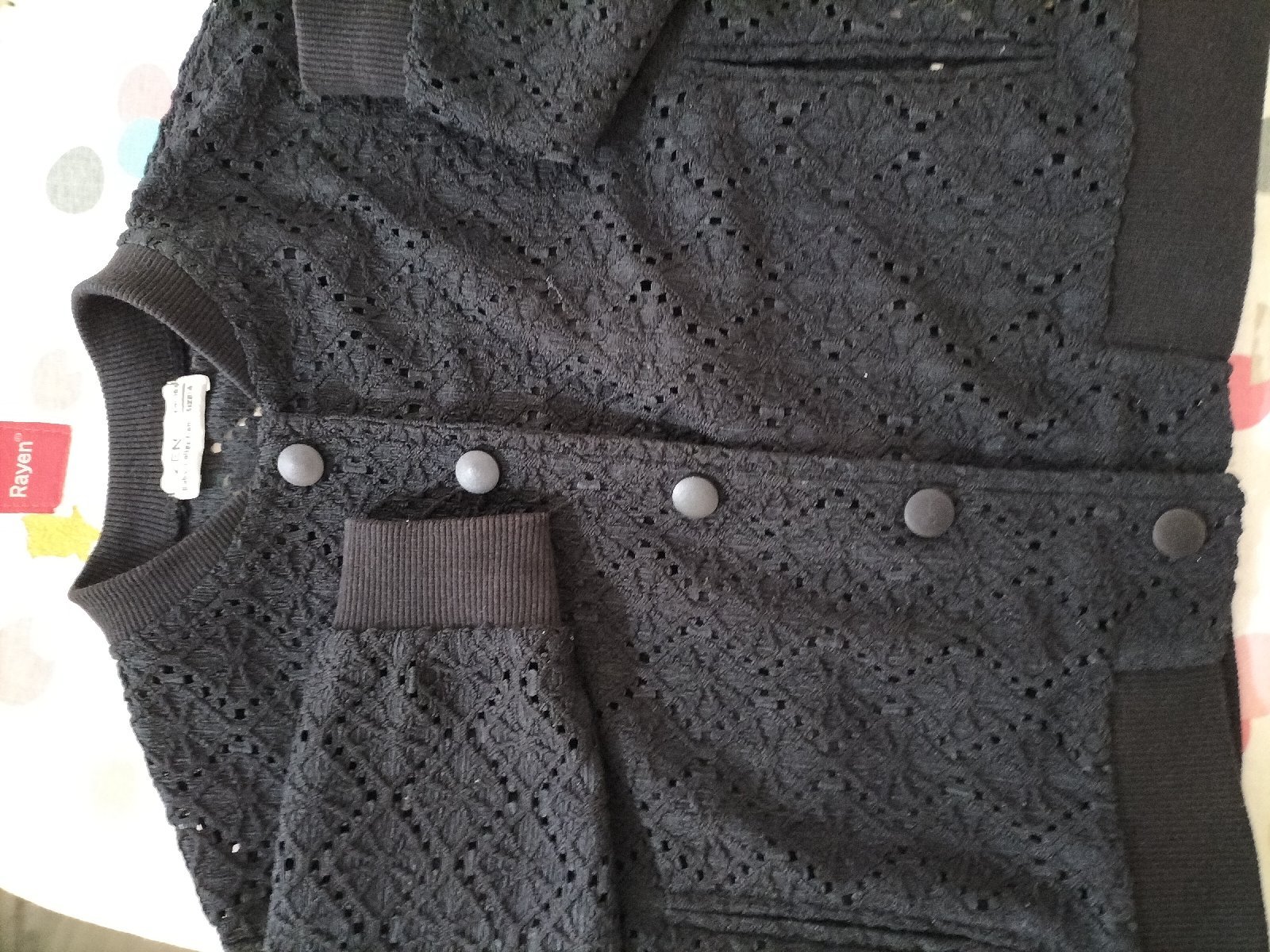Gilet noir 4 ans 