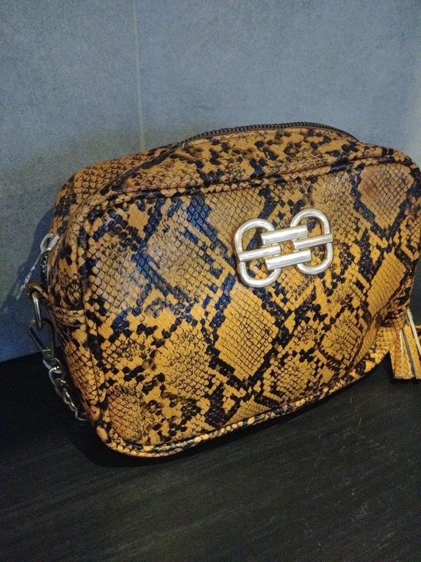 Pochette en cuir 