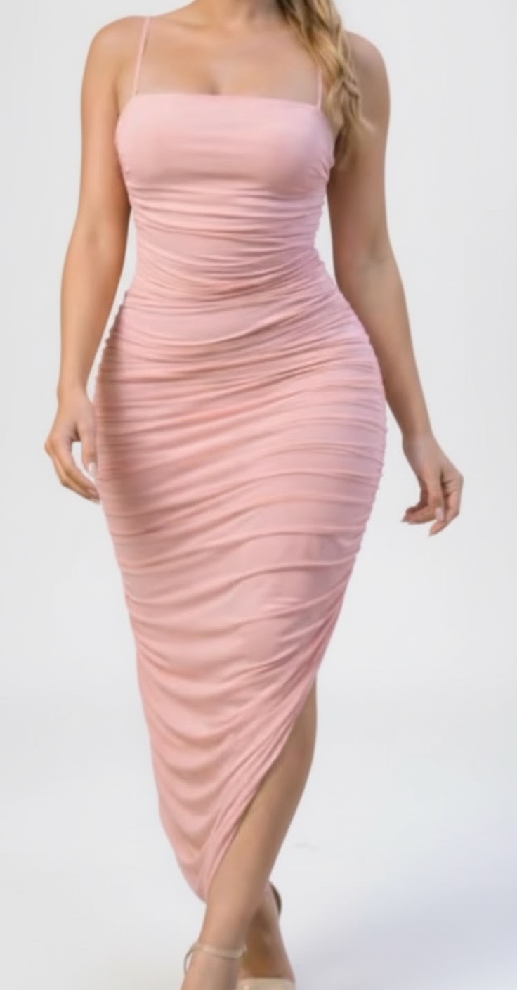 Robe rose clair 