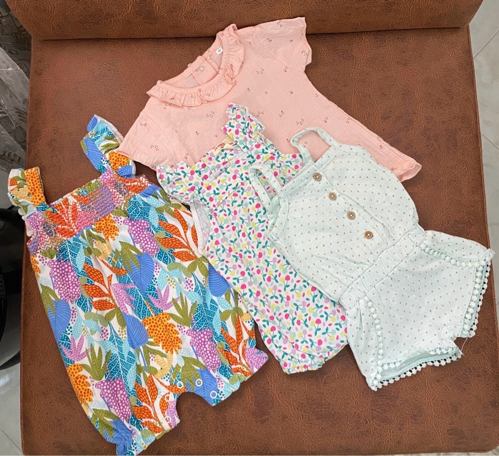 Lot robes fille