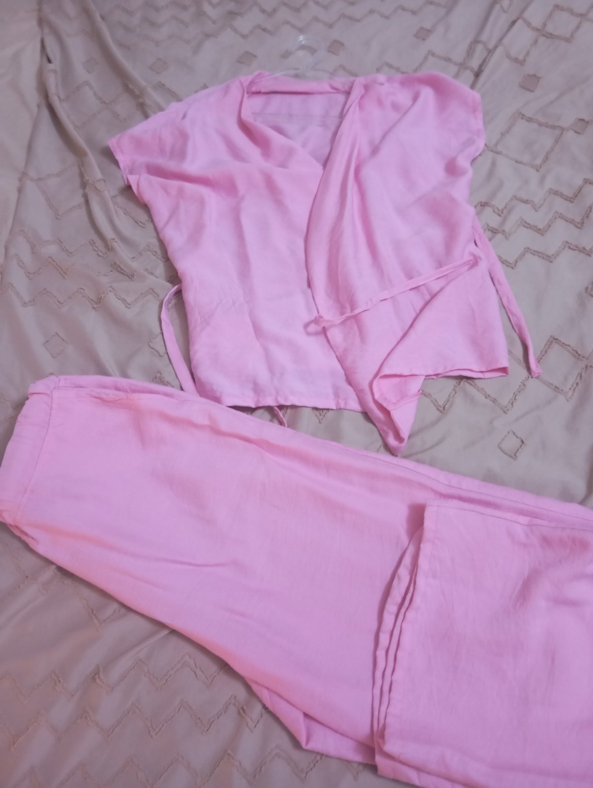Ensemble rose kamraya 