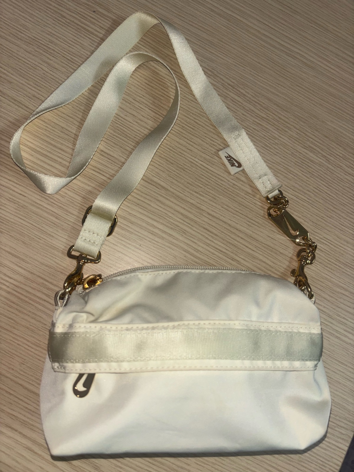 Sac à bandoulière Nike authentique très stylé et sport chic