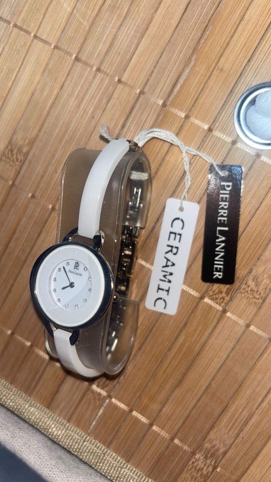 Montre Pierre Lannier authentique importé de Paris pour femme neuve 