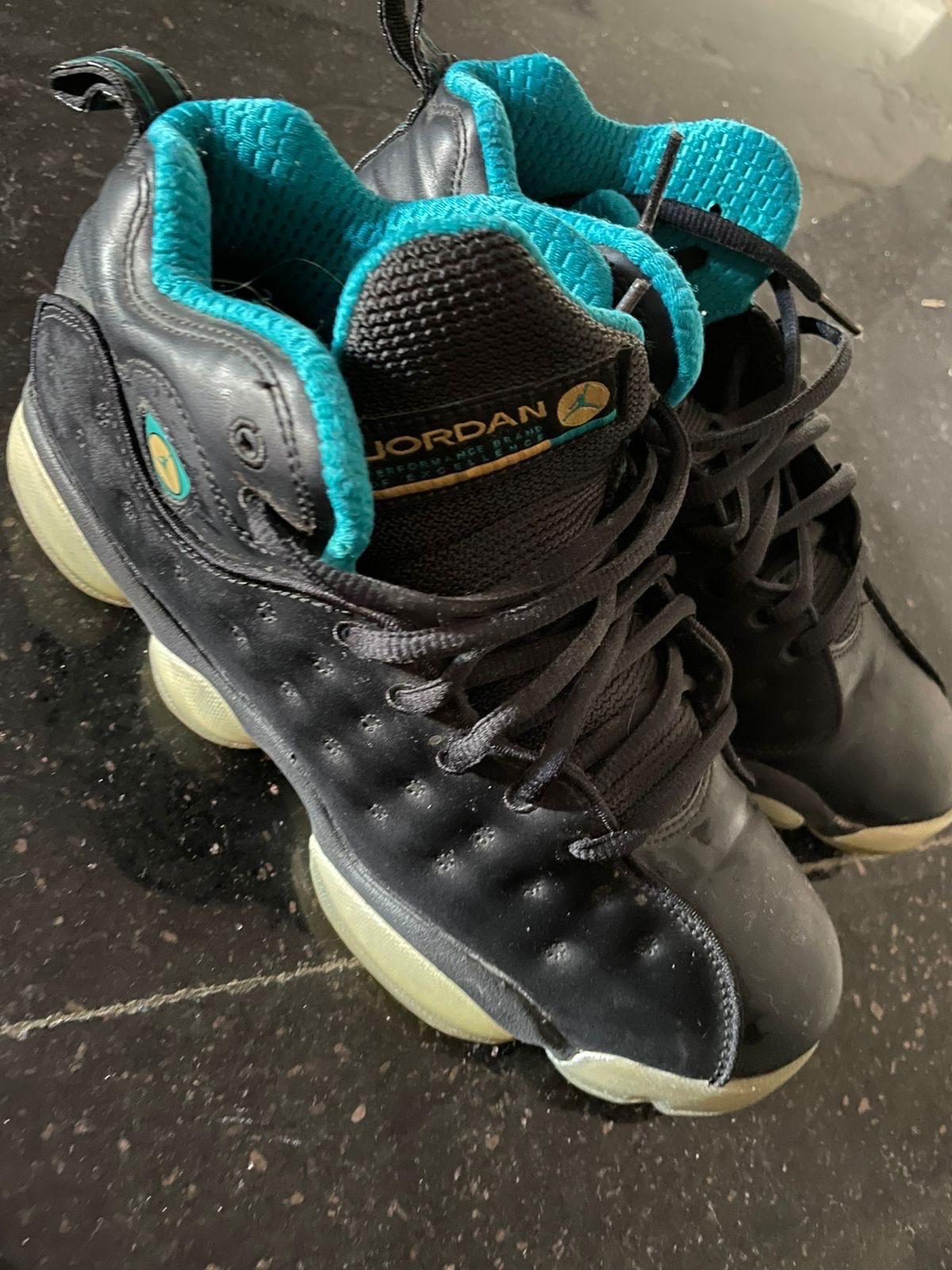 Basket jordan oroginal pointure 39