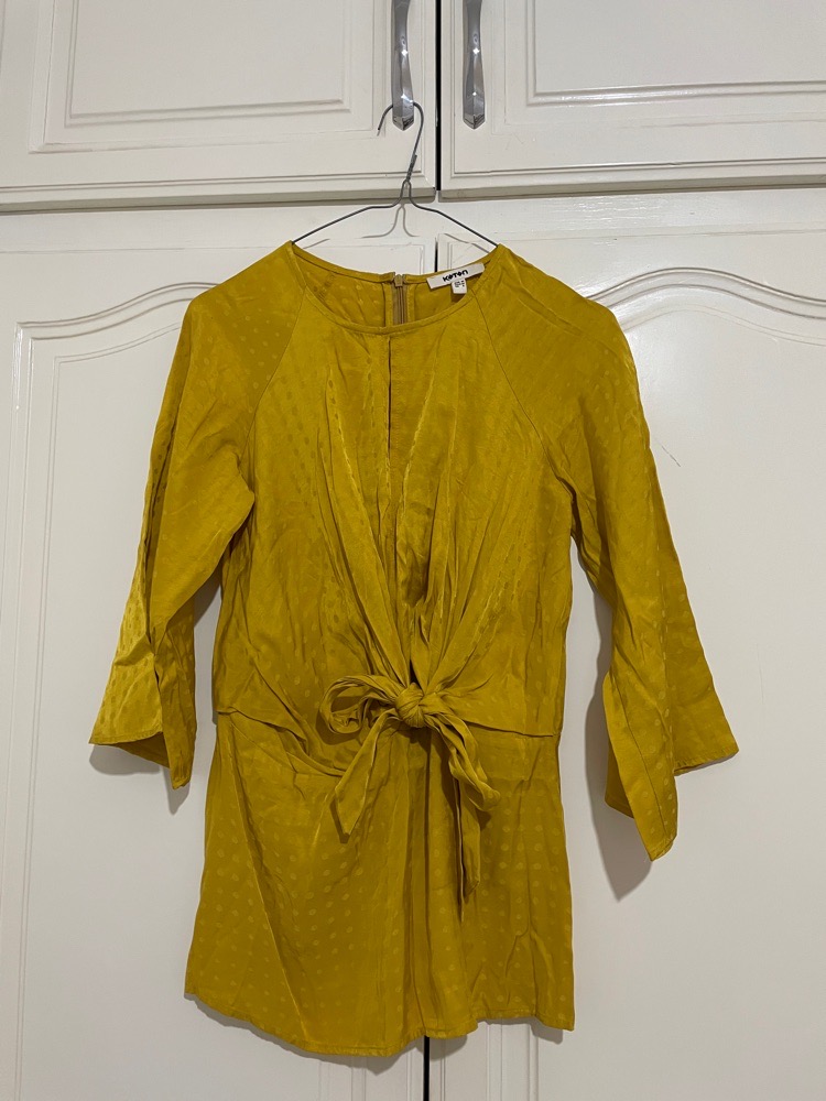 Pull jaune