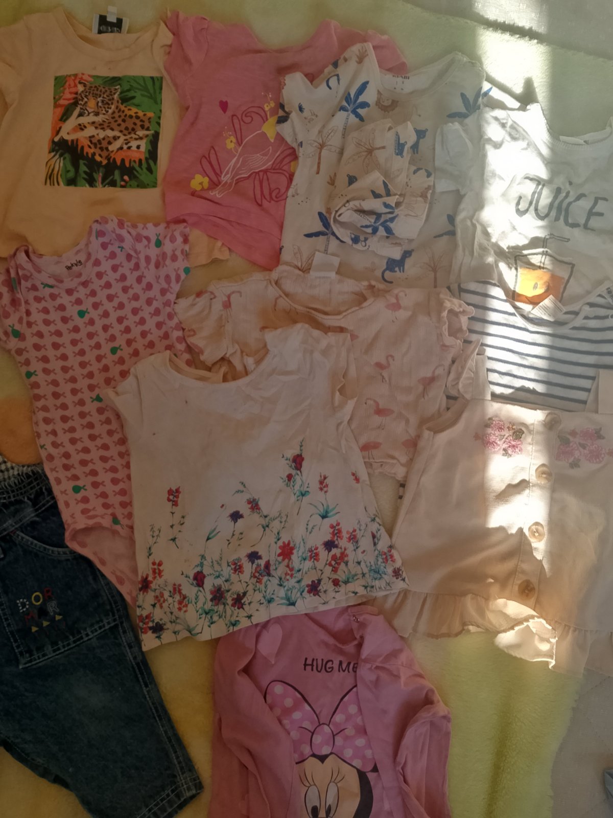 Un lot vetement bébé 1 ans /1 ans et demi