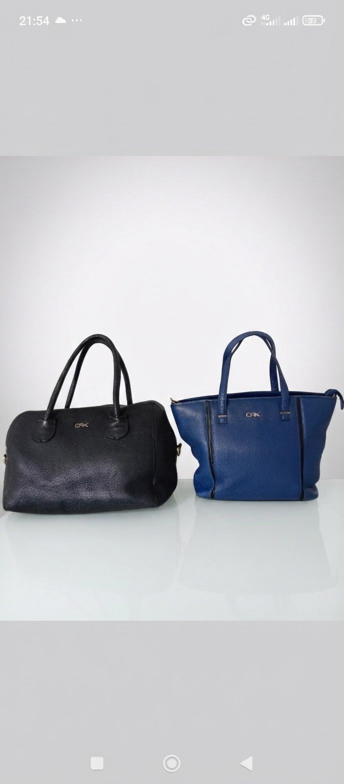 Deux sacs à main crk en très bon état 