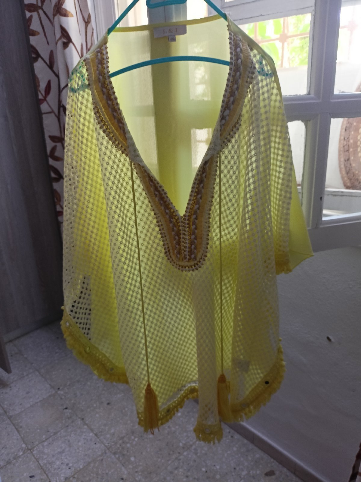 Poncho Pull