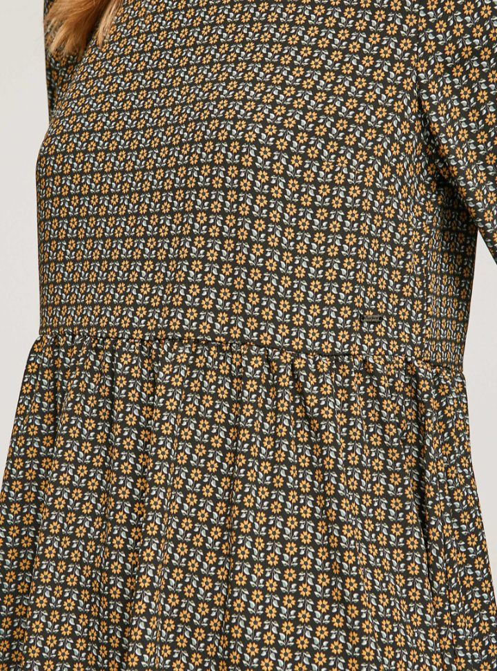 Robe courte