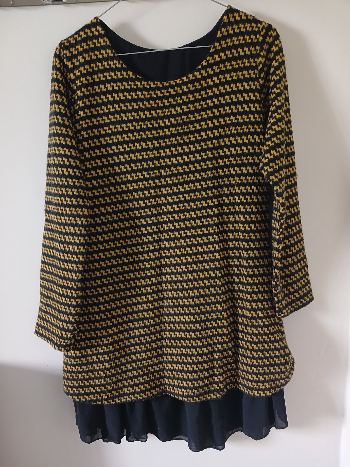 Robe courte en laine