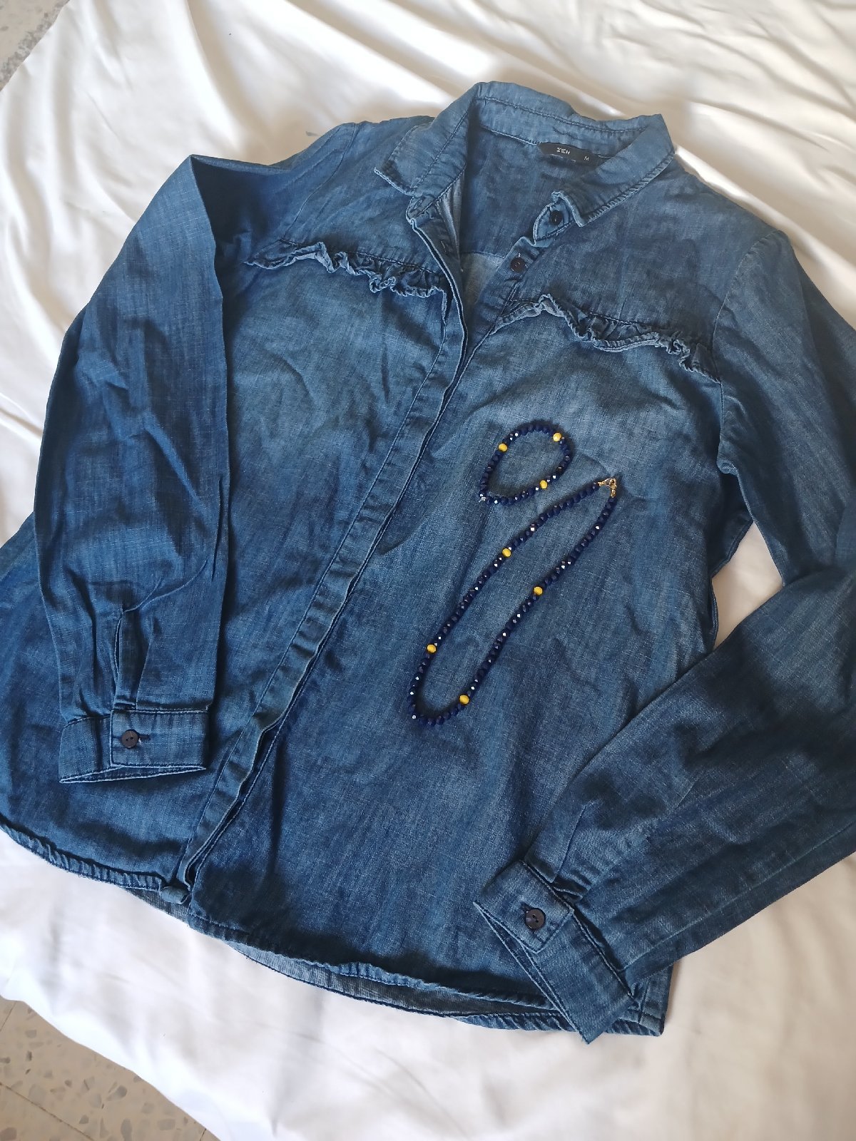 Chemise djean zen et bijoux