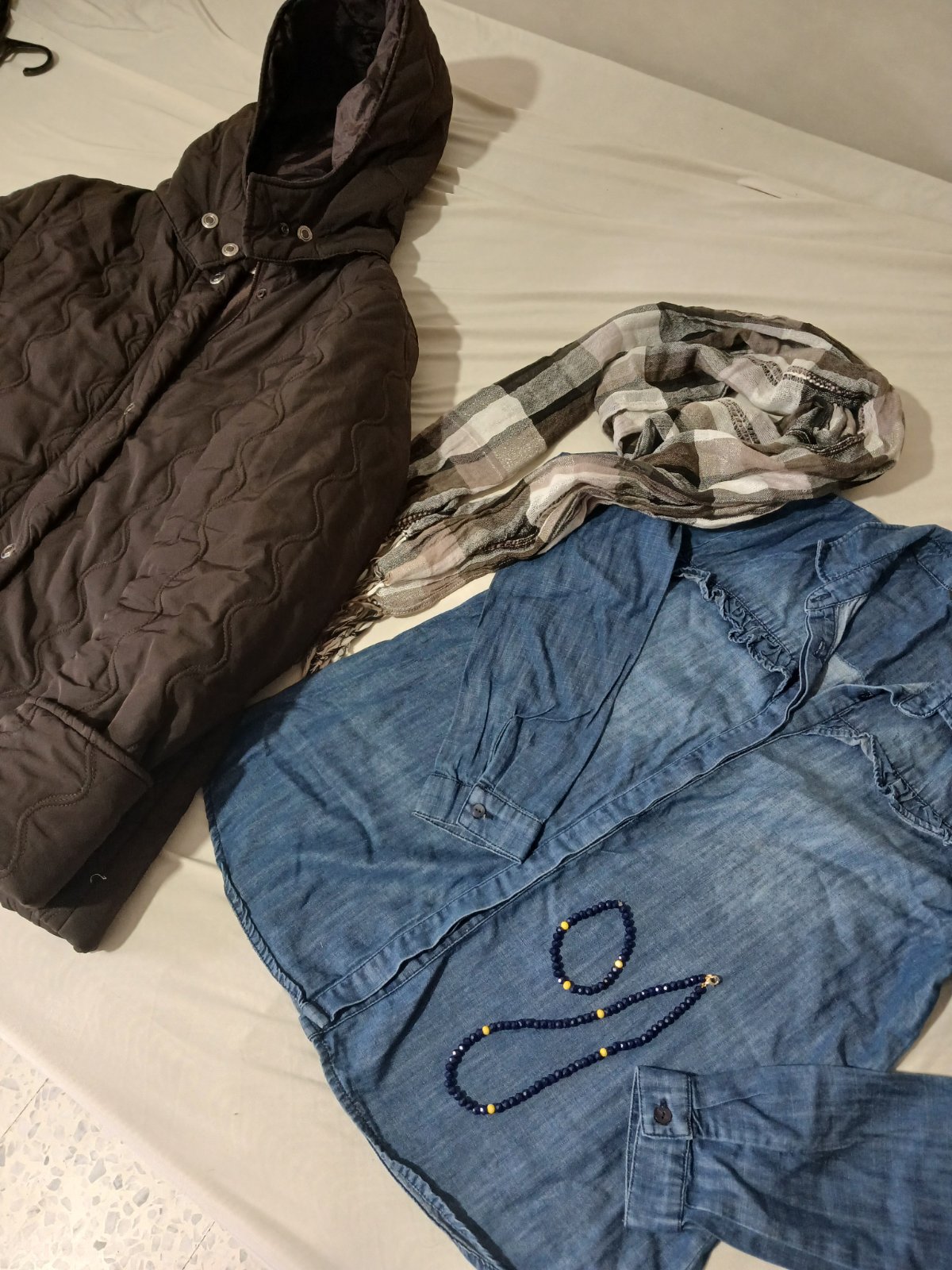 Lot chenise doudoune et accesoires